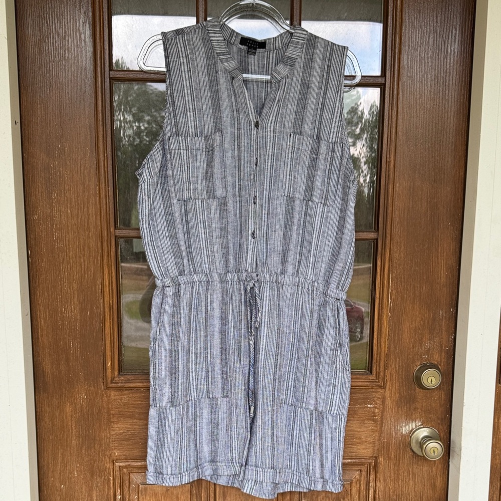 Striped Gray Sleeveless Romper